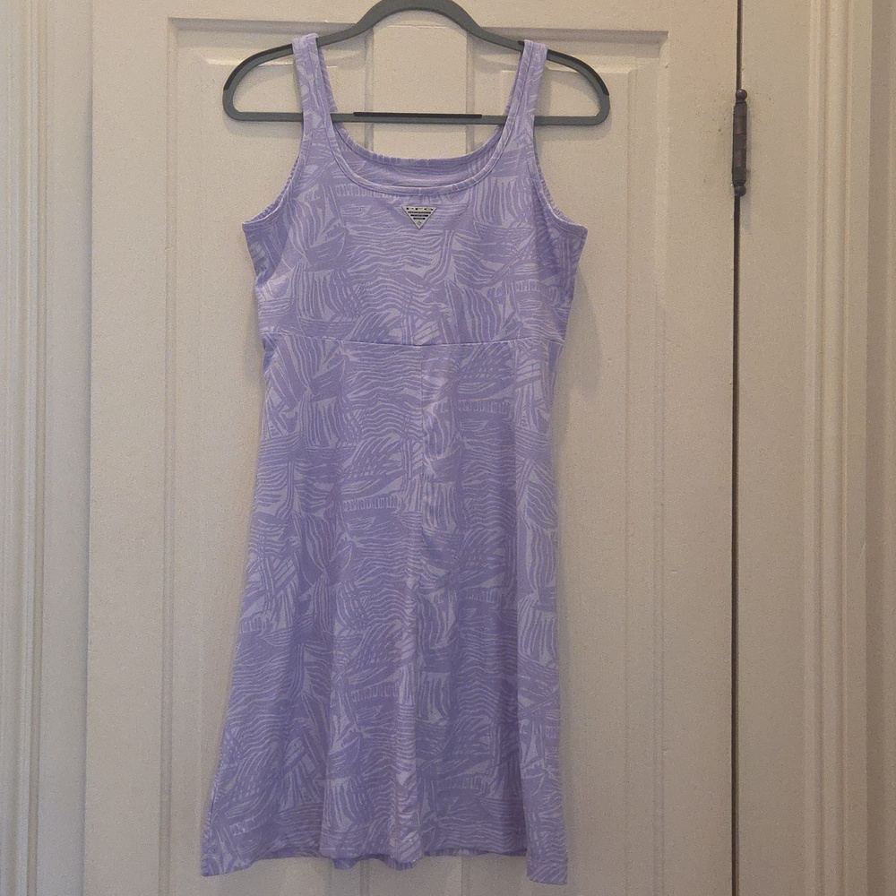 Columbia Dress In A Pretty Lavendar Colored Print. Great Condition! Size Medium. - Picture 5 of 10